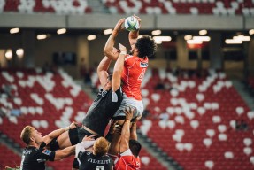 2026世界杯转播权FIFA报价2.5亿美元-巅峰对决，东契奇与蒂姆激战40分钟，IG电竞之夜胜负难料！